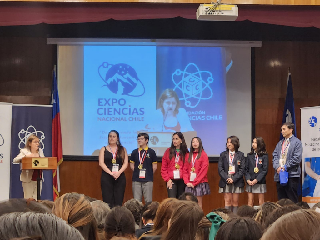 Gran logro de nuestros estudiantes en la ExpoCiencias Nacional Chile 2024