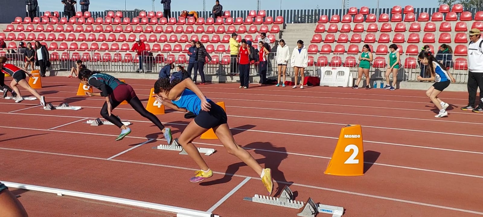 Destacada participación de Colegio Mayor Peñalolén en Juegos Deportivos Escolares con 14 récords y clasificación nacional