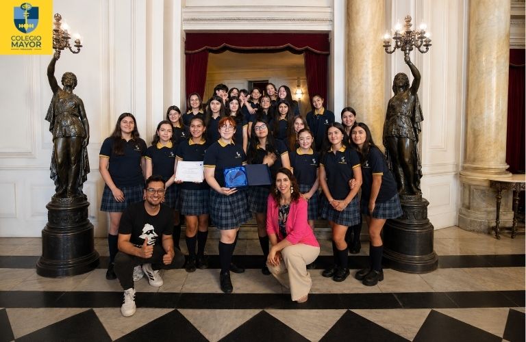 Coro femenino de Colegio Mayor Peñalolén participará en grabación de obras inéditas de “Crecer Cantando”