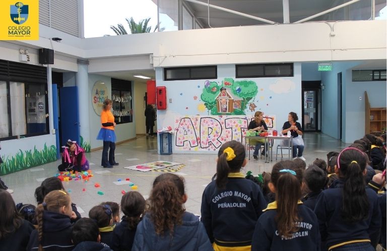 Teatro y reflexión: estudiantes de Kínder participaron en actividad sobre convivencia y buen trato