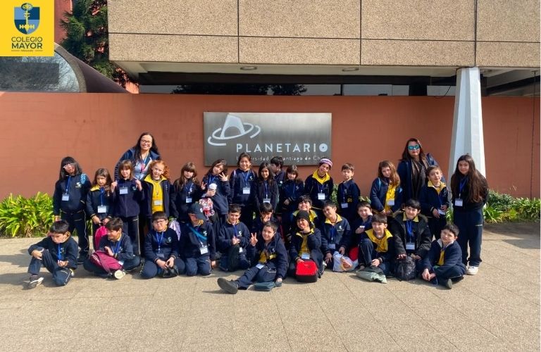 ¡3, 2, 1… rumbo a las estrellas! Terceros Básicos de Colegio Mayor Peñalolén visitaron el Planetario
