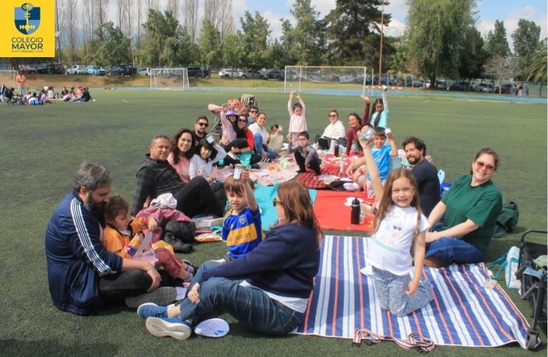 ¡Un sábado para recordar! Más de 700 personas celebraron el Día de la Familia en Colegio Mayor Peñalolén