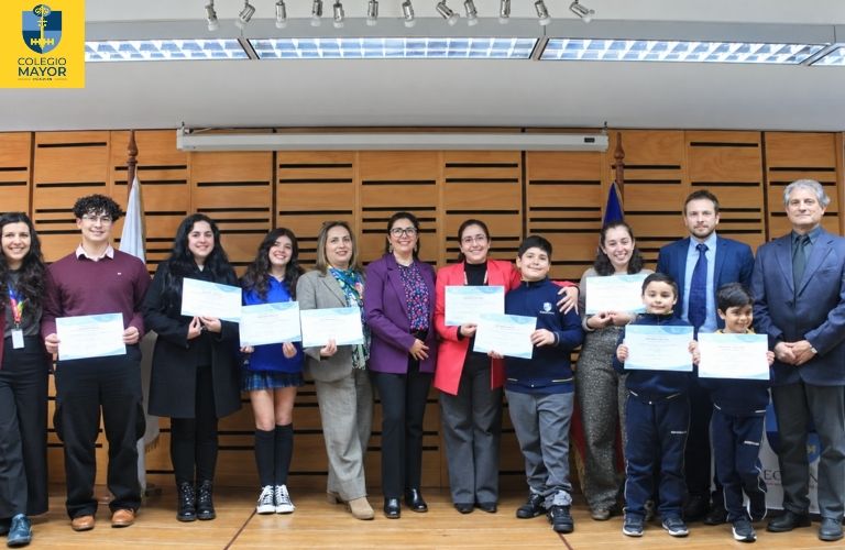 ¡Relatos con huella! Colegio Mayor Peñalolén premia a los ganadores de su concurso literario